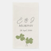 Moderne grüne Irische Leaf Clover Wedding Serviette (Vorderseite)