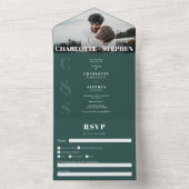 Moderne grüne lässige Initialen Foto Hochzeit All In One Einladung (Innen Boden)