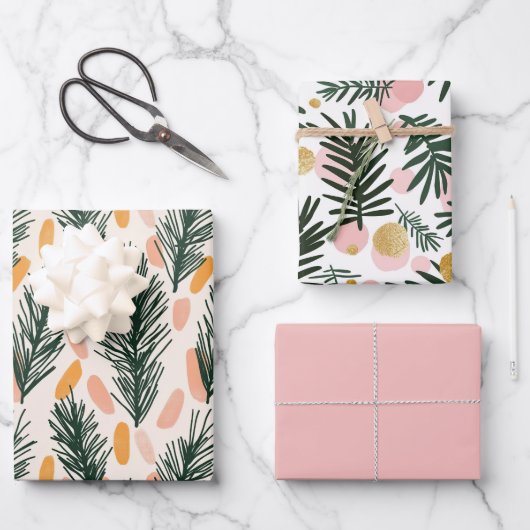 Moderne Grüne Rosa Gold Weihnachtsbaumzweige Geschenkpapier Set (Vorderseite)