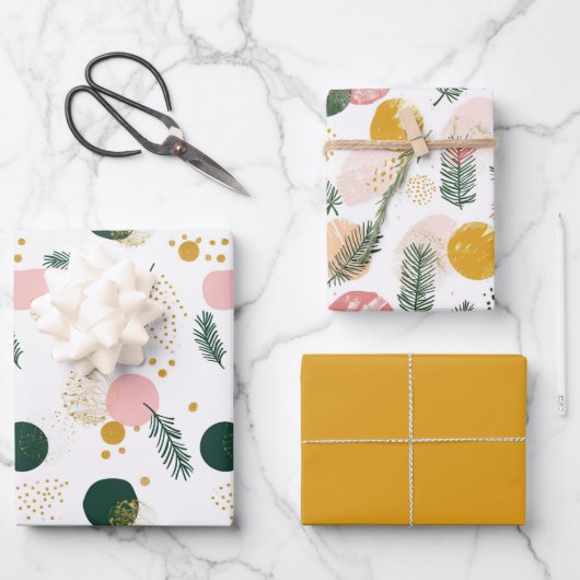 Moderne Grüne Rosa Gold Weihnachtsbaumzweige Geschenkpapier Set (Vorderseite)