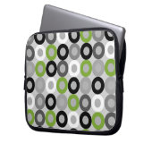 Moderne grüne, schwarz-weiße Punkte - Laptop-Sieb Laptopschutzhülle (Vorderseite Links)