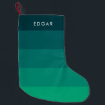 Moderne grüne Streifen Kleiner Weihnachtsstrumpf<br><div class="desc">Holen Sie sich ein paar gute alte Weihnachtsferien-Strümpfe,  mit einem modernen Design aktualisiert!</div>