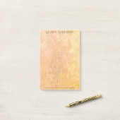 Moderne grungy Peach Gold Textur Personalisiert Post-it Klebezettel (Auf Schreibtisch)