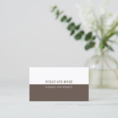 Moderne Halb-Braun-Halbweiß Visitenkarte (Stehend Vorderseite)