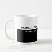 Moderne halb-schwarze, halbweiße Tasse mit Name (Links)