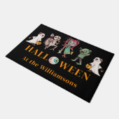 Moderne Halloween-Schwarz Fußmatte (Schrägansicht)