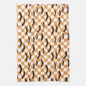Moderne Halloween Spookobas Orange Checkerboard Geschirrtuch (Vertikal)