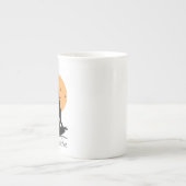 Moderne Halloween-Yoga-Hexe Porzellantasse (Vorderseite)