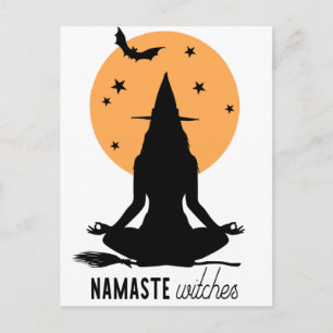 Moderne Halloween-Yoga-Hexe Postkarte