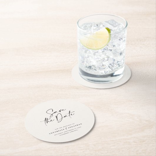 Moderne handgeschriebene Hochzeitsankündigung Runder Pappuntersetzer (Vor Ort)