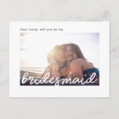 Moderne Handschrift wird meine Bridesmaid sein Einladungspostkarte (Vorderseite)