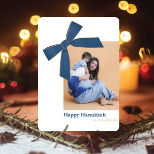 Moderne Hanukkah-Karte mit blauem Samtschleifenfot Feiertagskarte