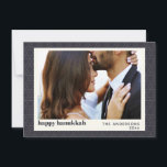 Moderne Hanukkah Star Muster Dunkelblaue Foto-Kart Feiertagskarte<br><div class="desc">Wünschen Sie Freunde und Familie eine Happy Hanukkah mit dieser eleganten Karte mit einem schlichten jüdischen Sternmuster in dunkelblau und grau,  personalisiert mit Ihrem Foto,  Gruß und Namen.</div>