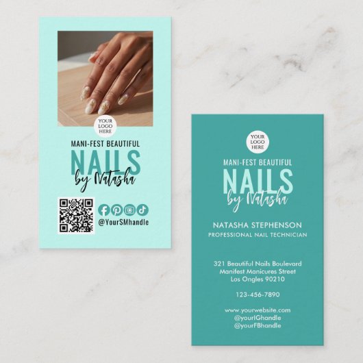 Moderne hellblaue Teal-Logo-QR-Code-Foto-NAIL-TECH Visitenkarte (Vorne/Hinten)