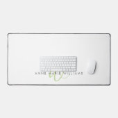 Moderne hellgrüne Schriftmonogramm Schreibtischunterlage (Tastatur & Maus)