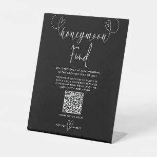 Moderne Herzen Schwarz Weiß Hochzeit Flitterwochen Sockelschild