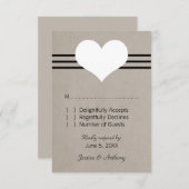 Moderne Herzstillskarte, Beige RSVP Karte (Vorne/Hinten)