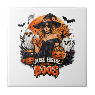 Moderne Hexe, nur hier für das Buh Halloween Fliese