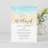 Moderne Hochzeit am Sandstrand Einladung (Stehend Vorderseite)