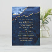 Moderne Hochzeit der Golden Navy Einladung (Stehend Vorderseite)