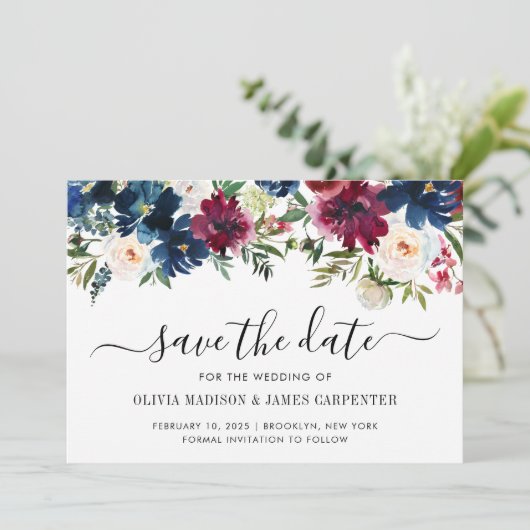 Moderne Hochzeit der Navy Blue Burgundy Red Peony Save The Date (Stehend Vorderseite)