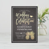 Moderne Hochzeit Elegantes Gold Foil Ananas Paar Einladung (Stehend Vorderseite)