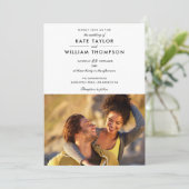 Moderne Hochzeit im Foto Einladung (Stehend Vorderseite)
