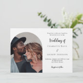 Moderne Hochzeit im Foto Einladung (Stehend Vorderseite)