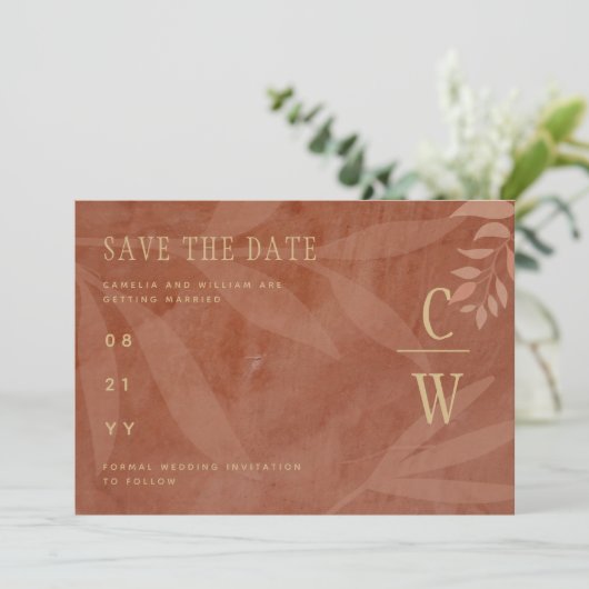 Moderne Hochzeit im Herbst Terracotta Gold Blätter Save The Date (Stehend Vorderseite)