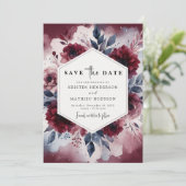 Moderne Hochzeit in Burgund Save The Date (Stehend Vorderseite)