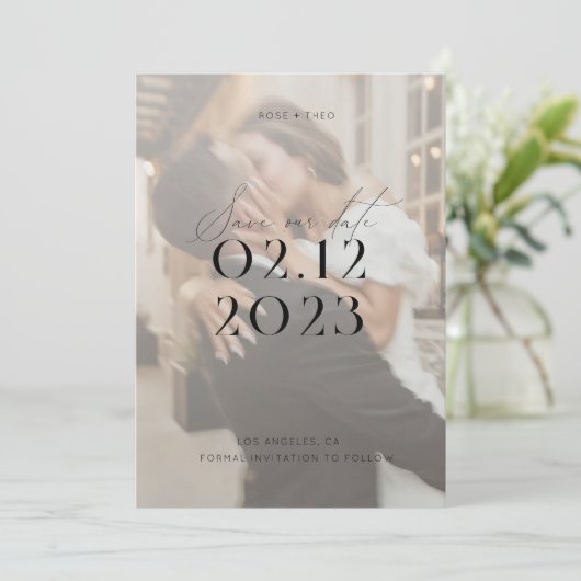 Moderne Hochzeit in Schwarz-Weiß-Foto Einladung (Stehend Vorderseite)