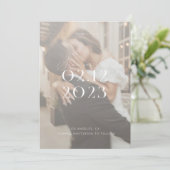 Moderne Hochzeit in Schwarz-Weiß-Foto Einladung (Stehend Vorderseite)