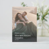 Moderne Hochzeit Minimalistischer Foto Dankeskarte (Stehend Vorderseite)