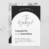 Moderne Hochzeit mit elegantem Drehbuch in Schwarz Einladung (Vorne/Hinten)