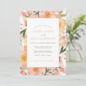 Moderne Hochzeit mit Orangenpfirsich Einladung (Stehend Vorderseite)