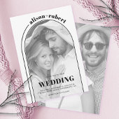 Moderne Hochzeit mit Schwarz-weißem Bogen und Foto Einladung
