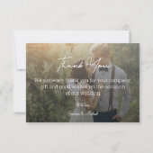 Moderne Hochzeit mit weißer Schrift 2 Fotos Dankeskarte (Rückseite)