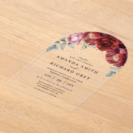 Moderne Hochzeit von Boho Burgund Rot und Gold Flo Acryleinladungen (Ablage )