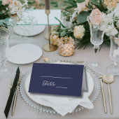 Moderne Hochzeit von Navy Blue und Silver Script Platzkarte