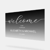 Moderne Hochzeit Willkommen Transparentes Schwarz Acrylschild (Winkel)
