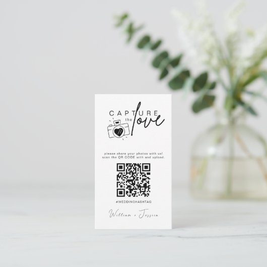 Moderne Hochzeiten erfassen den QR-Code der Liebe Begleitkarte (Stehend Vorderseite)