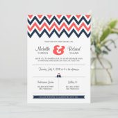 Moderne Hochzeiten von Navy & Coral Zickzack & Lov Einladung (Stehend Vorderseite)