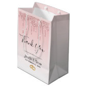 Moderne hochzeitrosa Glitzer Tropfen Vielen Dank Mittlere Geschenktüte (Rückseite Schrägansicht)