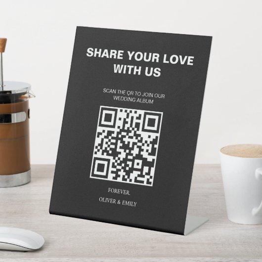 Moderne Hochzeitseinladungen mit QR-Code  Sockelschild (In SItu)