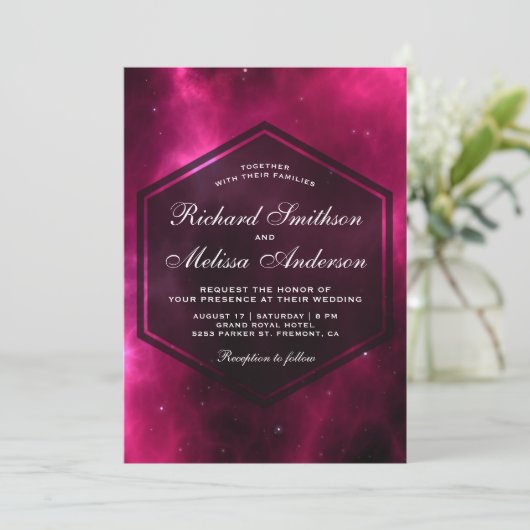 Moderne Hot Pink Space Galaxy Einladung zur Hochze (Stehend Vorderseite)