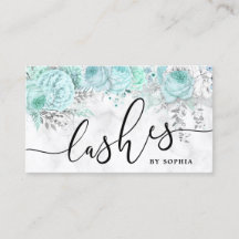 Moderne, hübsche und blumenweiße Marmorsäulen