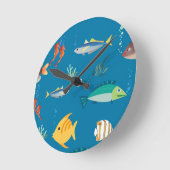 Moderne illustrierte Fisch- und Seepferdchen-Muste Runde Wanduhr (Winkel)