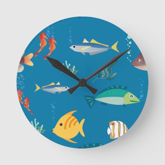 Moderne illustrierte Fisch- und Seepferdchen-Muste Runde Wanduhr (Vorderseite)