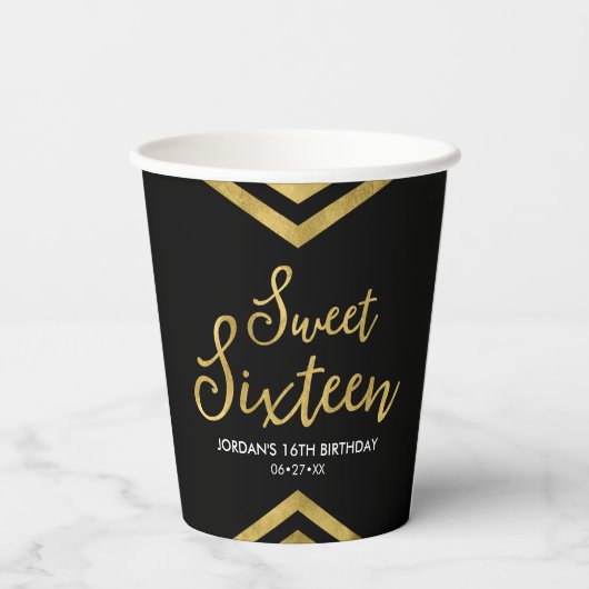 Moderne Imitate Gold Zickzack Geometric Sweet 16 Pappbecher (Rückseite)