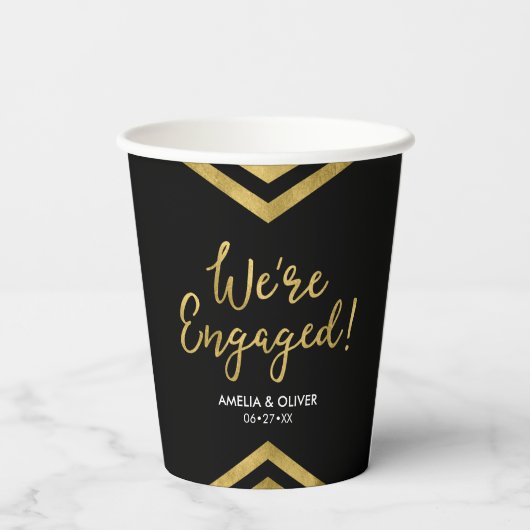 Moderne Imitate Gold Zickzack Wir sind Verlobte Ve Pappbecher (Rückseite)
